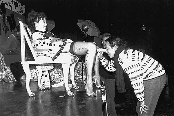 Annie Sprinkle, "Kitchen Performance Space", New York, 1990