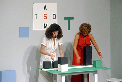 Guy de Cointet, „Tell Me", Rosamund Felsen Gallery, Los Angeles, 1979, performance