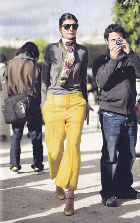 Modeblogszene aus „The Sartorialist“, Paris, Dezember 2008