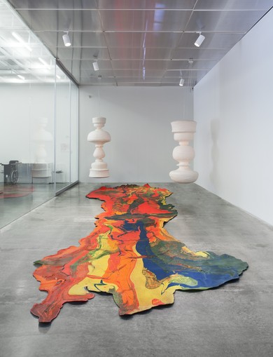 Lynda Benglis Drops