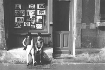 Sabine Hartmann, "Foto-Fenster in der Gottschalkstraße", 1979