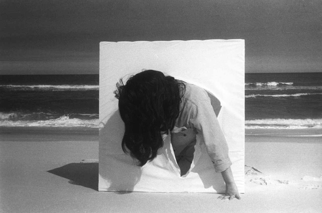 Lygia Pape, “O ovo,” 1967, film still