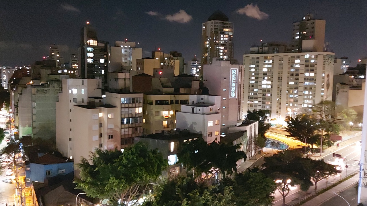Projetemos, Façade projection in São Paulo, 2020.