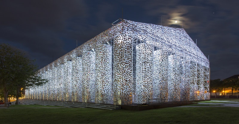 d14 Martha Minujín, The Parthenon of Books