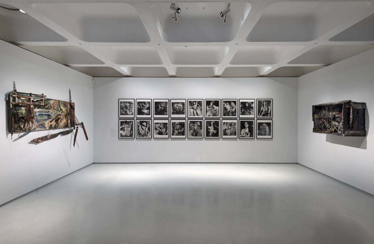 “Carolee Schneemann: Body Politics,” Barbican Art Gallery, London, 2022, installation view