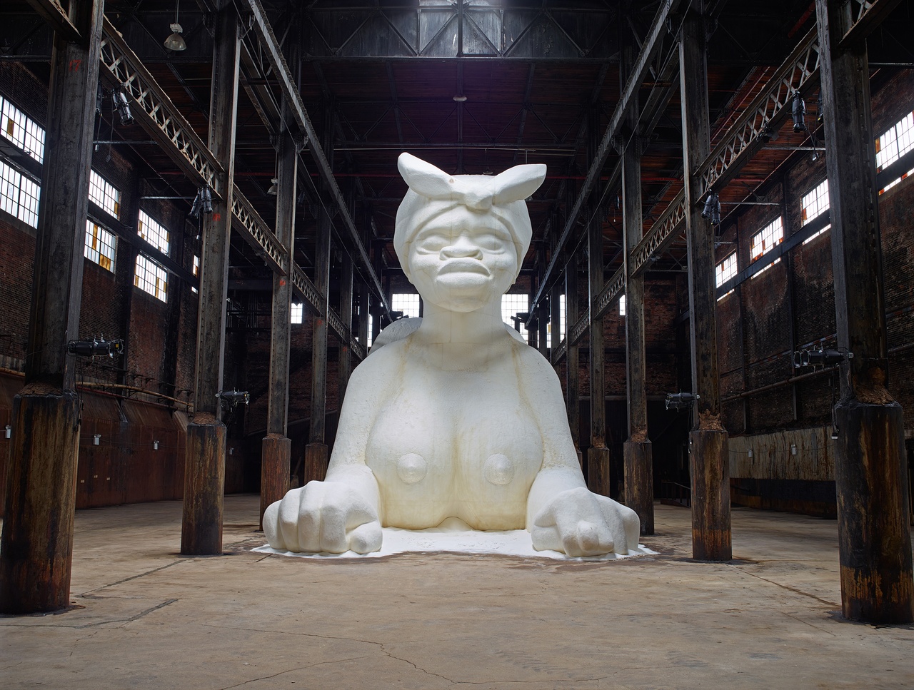 Kara Walker, „A Subtlety, or the Marvelous Sugar Baby“, 2014