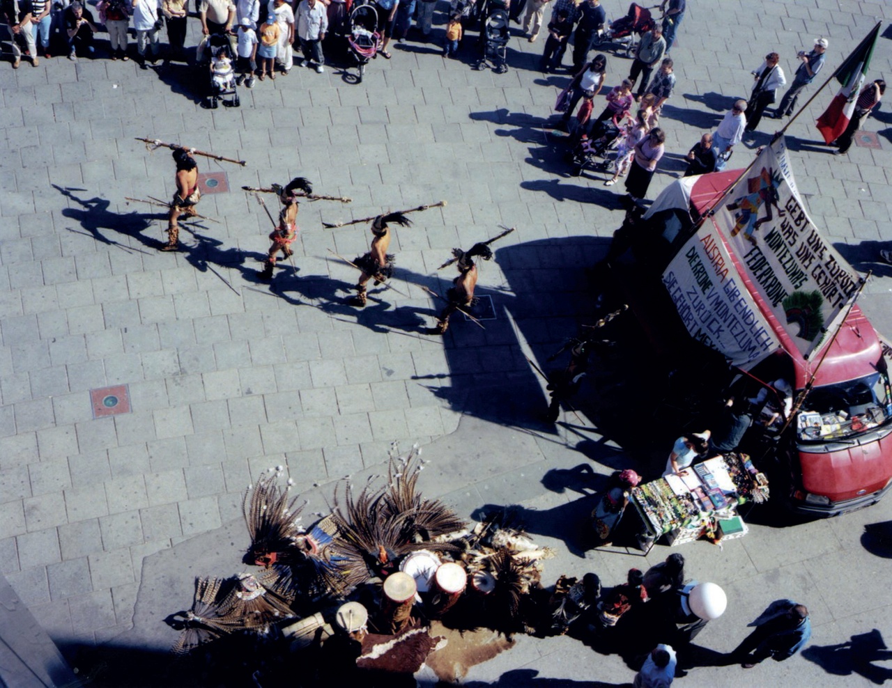 Demonstration organized by Xokonoschtletl Gómora, Stephansplatz, Vienna, 2005