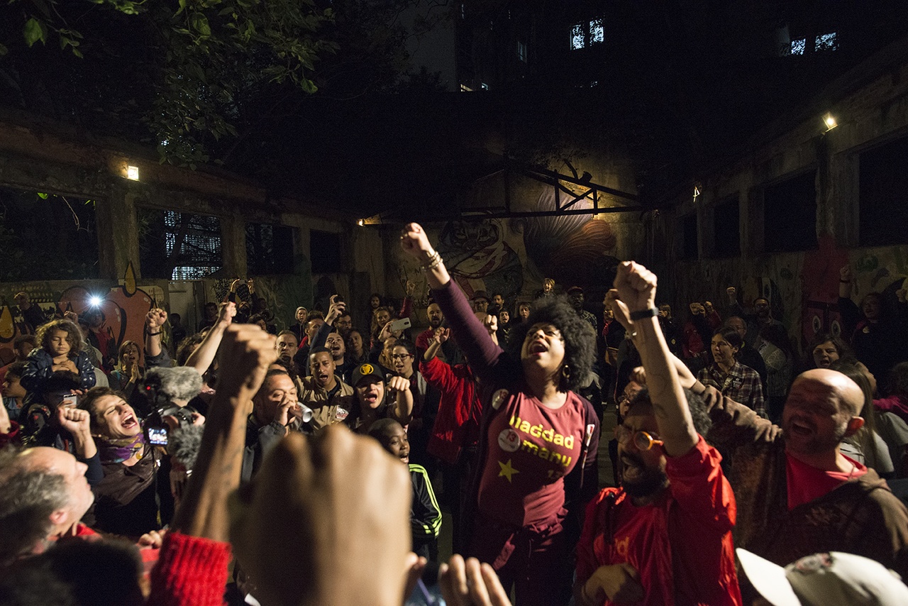 Preta Ferreira, center, is the daughter of Carmen Silva. She also spoke to the group that day at Ocupação 9 de Julho, São Paulo, 2018.