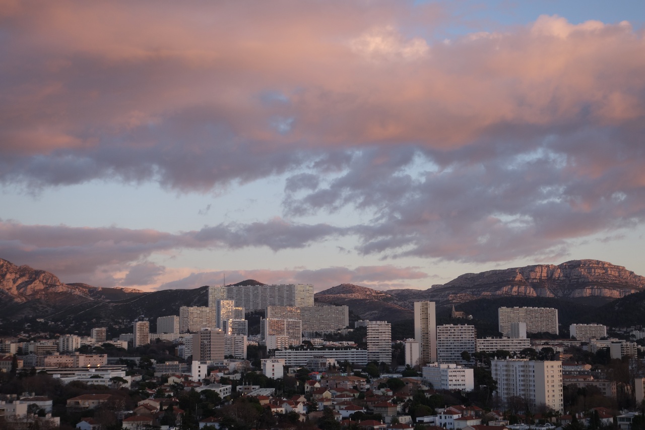 Blick auf Marseille vom Dach der Cité Radieuse