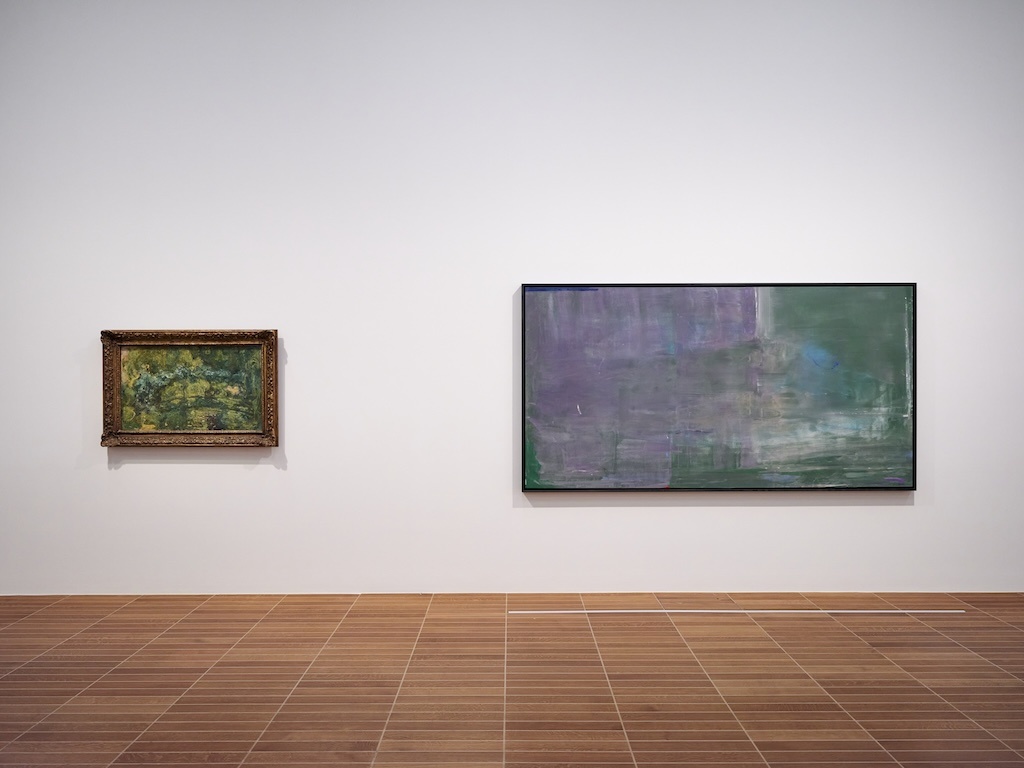 Claude Monet, “La passerelle sur le bassin aux nymphéas”, 1919; Helen Frankenthaler, “Claude’s Message,” 1976