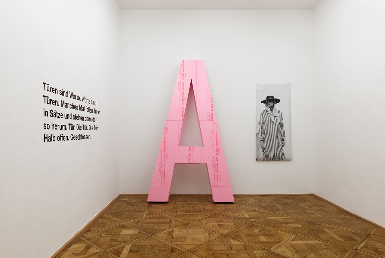 „Heinrich Dunst: A.B.a.P / Antonio Banderas as Picasso“, Galerie nächst St. Stephan, 2019, Wien, Ausstellungsansicht