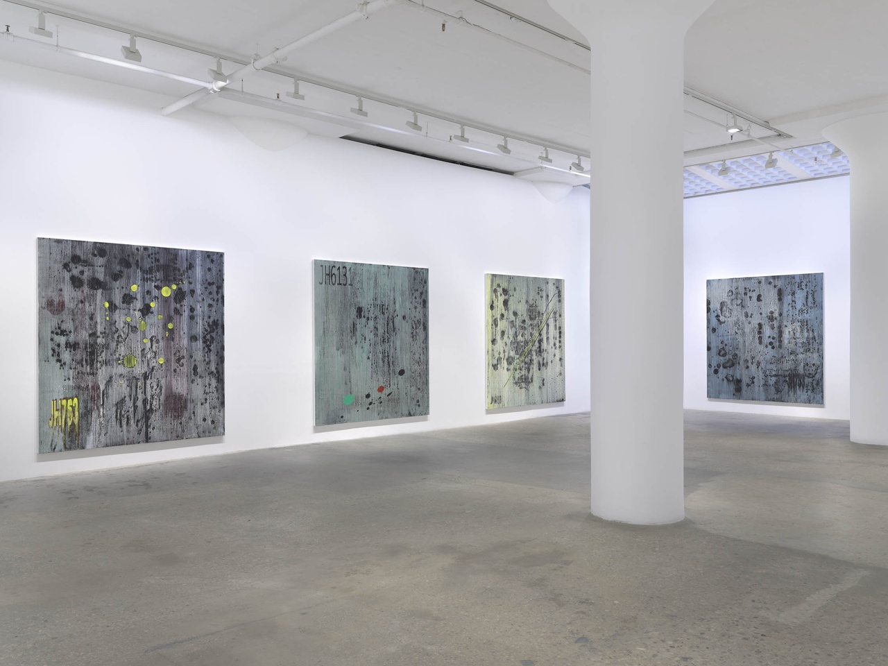 “Jacqueline Humphries,” Greene Naftali, New York, 2022-23, installation view