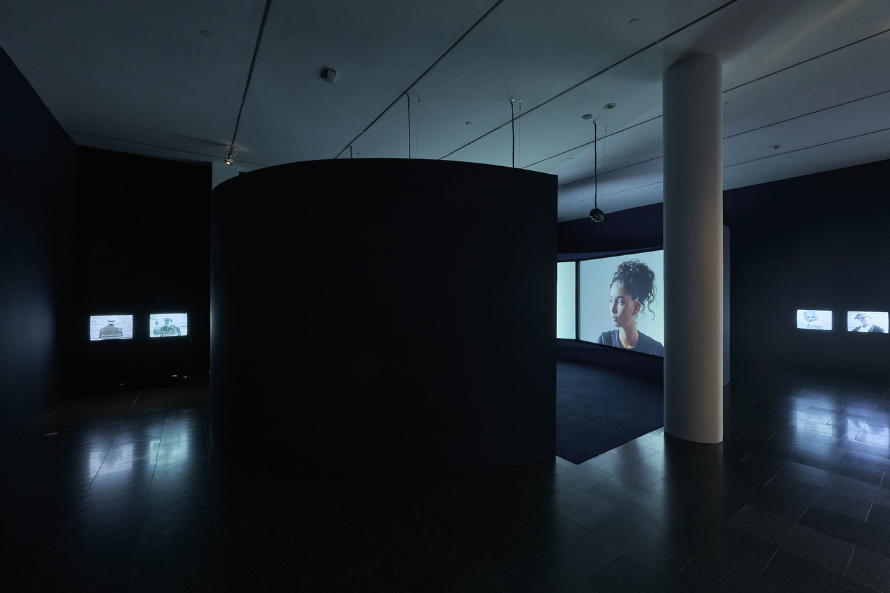 „Bouchra Khalili: Between Circles and Constellations“, MACBA, Barcelona, 2023, Ausstellungsansicht