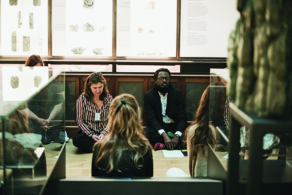 Grace Ndiritu, “Healing the museum,” AfricaMuseum, Tervuren, 2019, performance