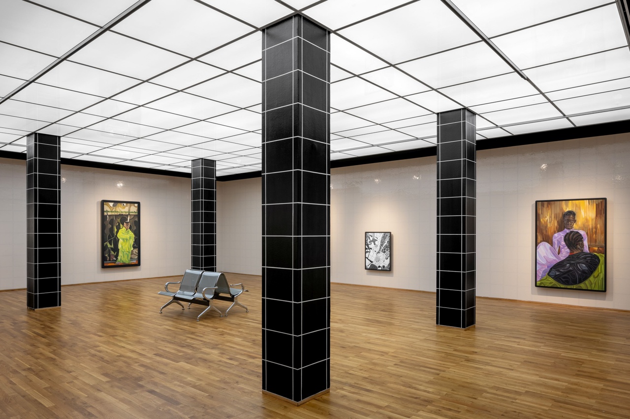 „Toyin Ojih Odutola: U22 – Adijatu Straße“, Hamburger Bahnhof – Nationalgalerie der Gegenwart, Berlin, 2025