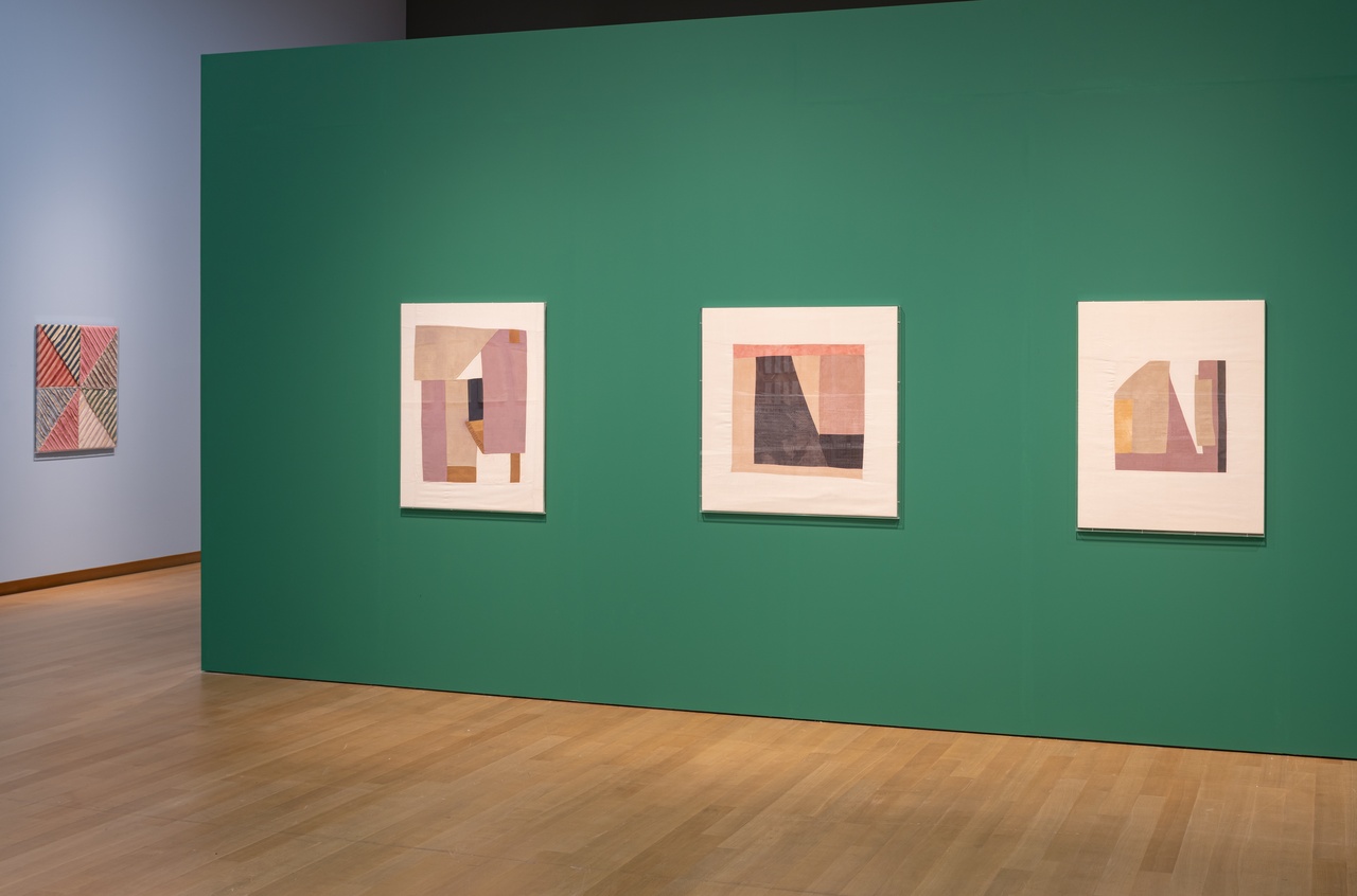 “Yto Barrada: Bad Color Combos,” Stedelijk Museum Amsterdam, 2022–23, installation view